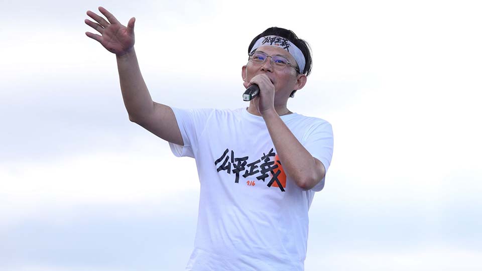 保護消防員變踢皮球 黃國昌怒斥:到底研議出什麼?