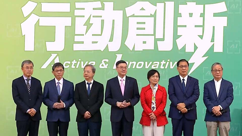準行政院長卓榮泰（中）12日公布第2波閣員名單。翻攝自賴清德臉書