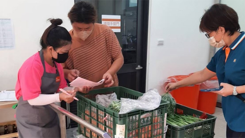 台南小學遭爆午餐用劣質食材 校方批有心人誤導議員