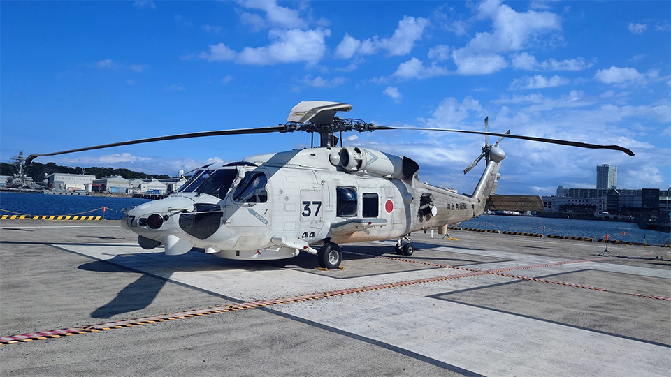 日本自衛隊2架直升機墜海 防衛大臣判斷「8人全罹難」