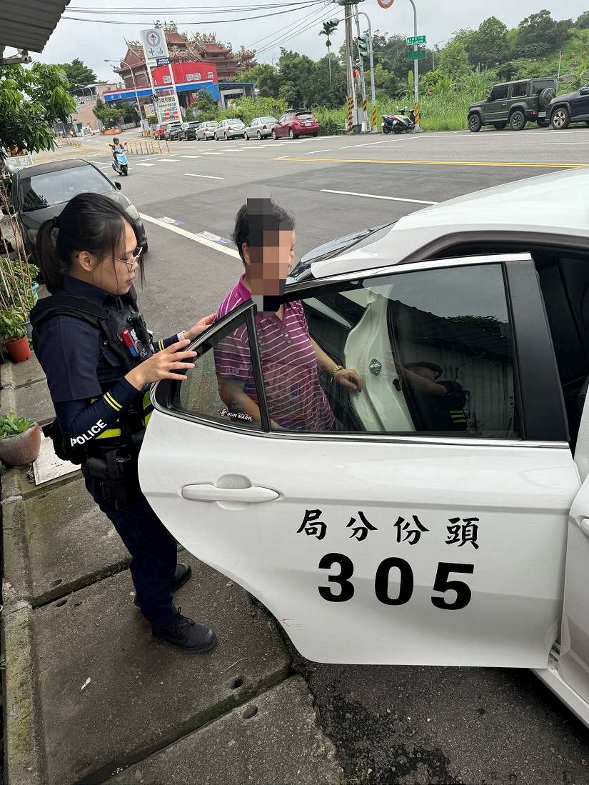 7旬失智婦手握現金買機車 頭份警積極協助返家