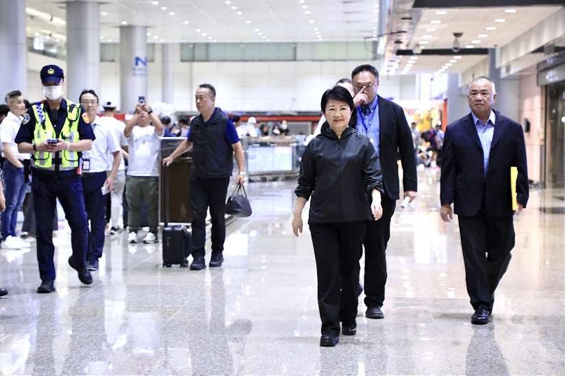 凱米暴風圈擴大 盧市長清晨獨自返抵國門:關鍵時刻與市民家人同在