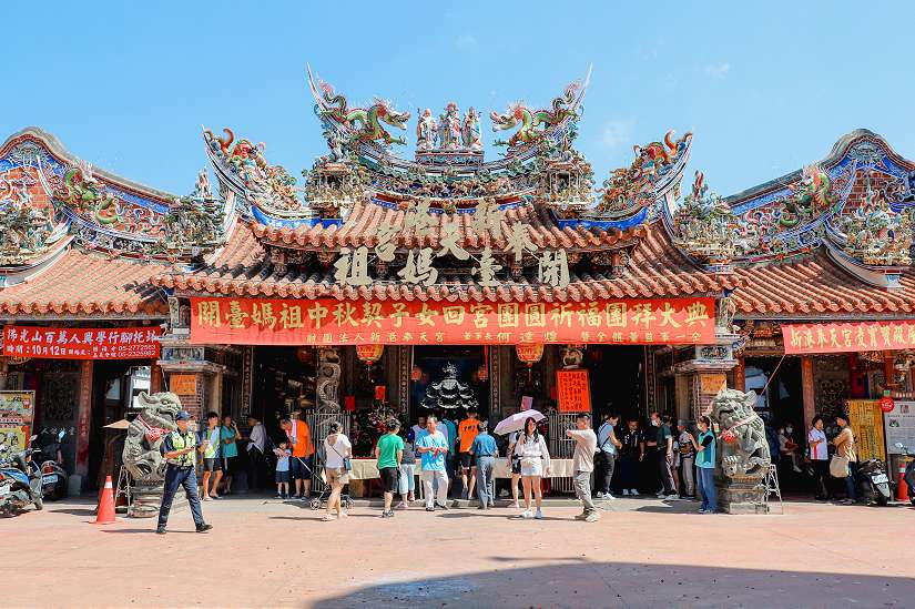 新港奉天宮辦中秋契子女祈福典禮,107歲契子林福來先生共慶佳節