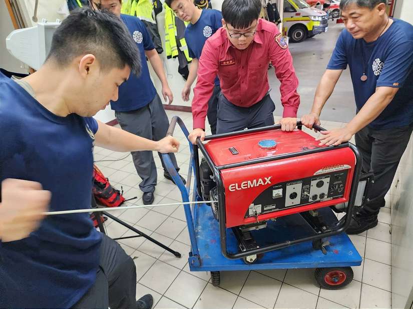 強颱康芮逼近,基隆市消防局全面備戰防災!市府加強應變保護市民安全