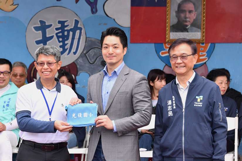 蔣萬安出席光復國小60週年校慶 感謝培育人才期待再創輝煌