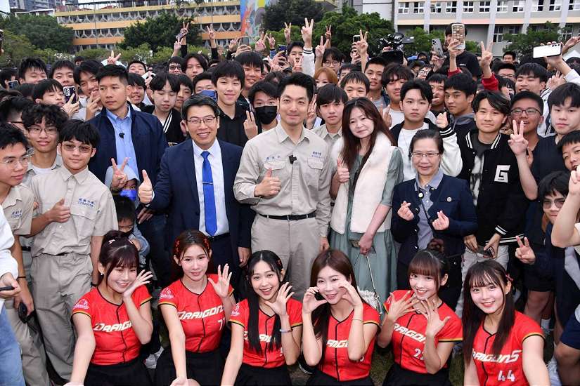 出席建中校慶與理想生活節 蔣萬安：展現年輕創意與活力