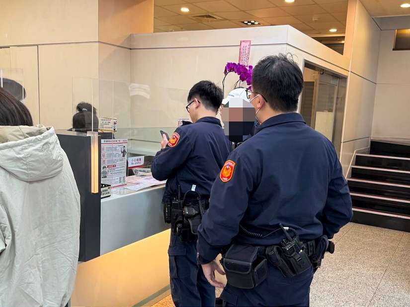 網路交友愛情詐騙沖昏頭  警行員聯手識破成功阻詐