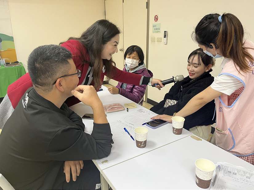 移民署邀新住民體驗精油的芳香魔法 每天都變情人節