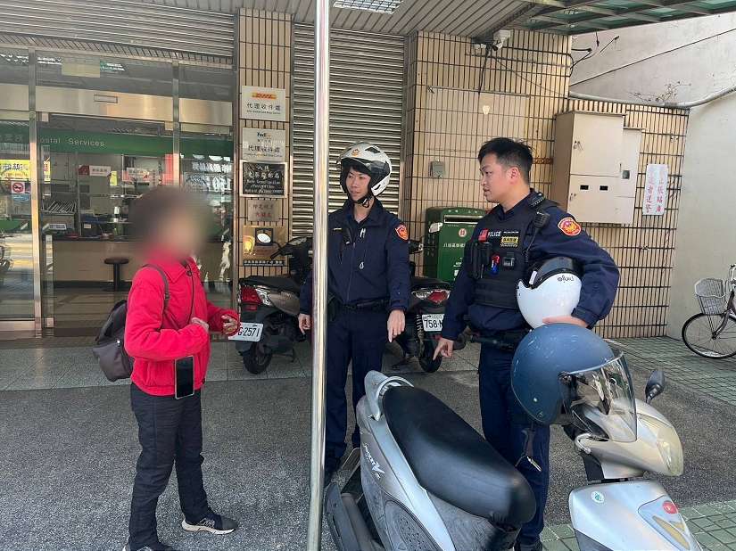 八德老婦人賣菜懂斤兩價格-卻忘記謀生工具停那兒