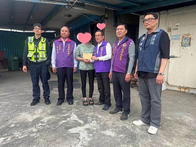 社區警政再出發 布袋警關懷困苦家庭不落人後