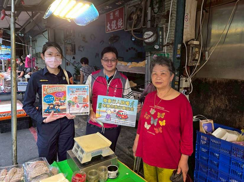 守護長輩安全!文山一警於高齡聚集地加強交通安全宣導