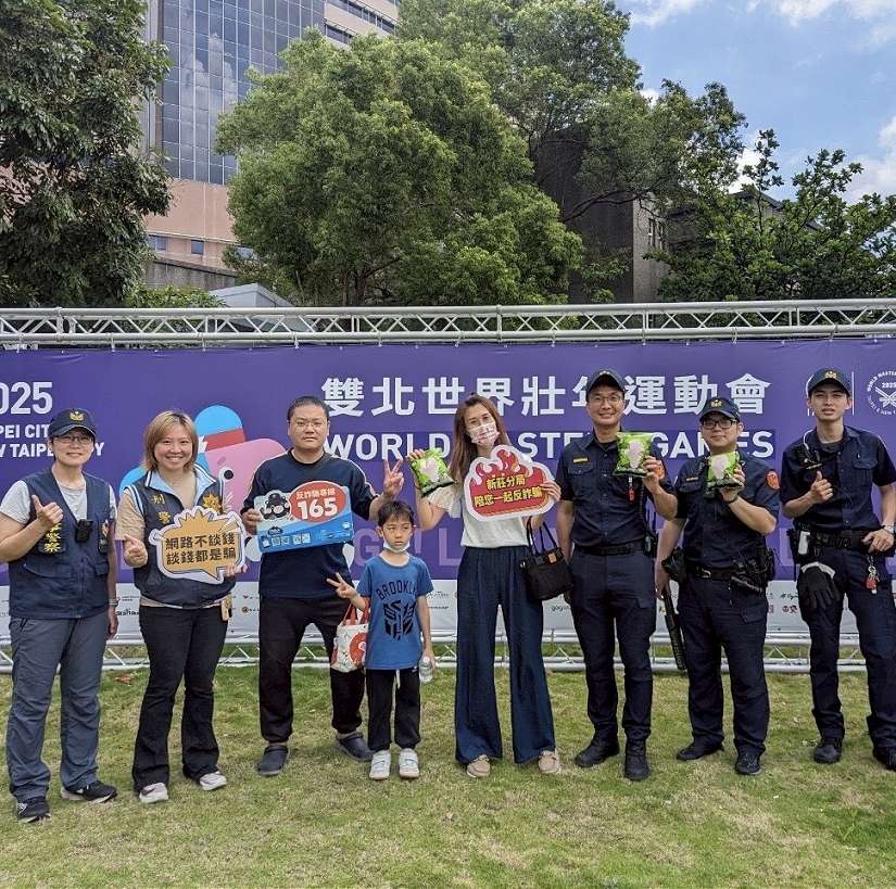世壯運足球新北首戰  新莊警嚴密安檢 熱情宣導 打造安心賽事環境