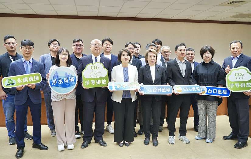日本橋本聖子參議員拜會周春米交流 參訪大鵬灣推動藍碳永續合作