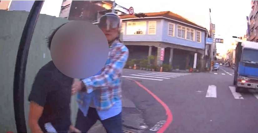 苗警追捕通緝犯  熱心民眾助警成功圍捕 