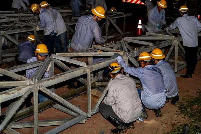 丹娜絲颱風強襲台灣 台電同仁不分晝夜全力搶修 已復電近9成