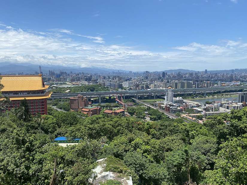悠活森鄰，走進圓山「森林方舟」遠眺山河美景