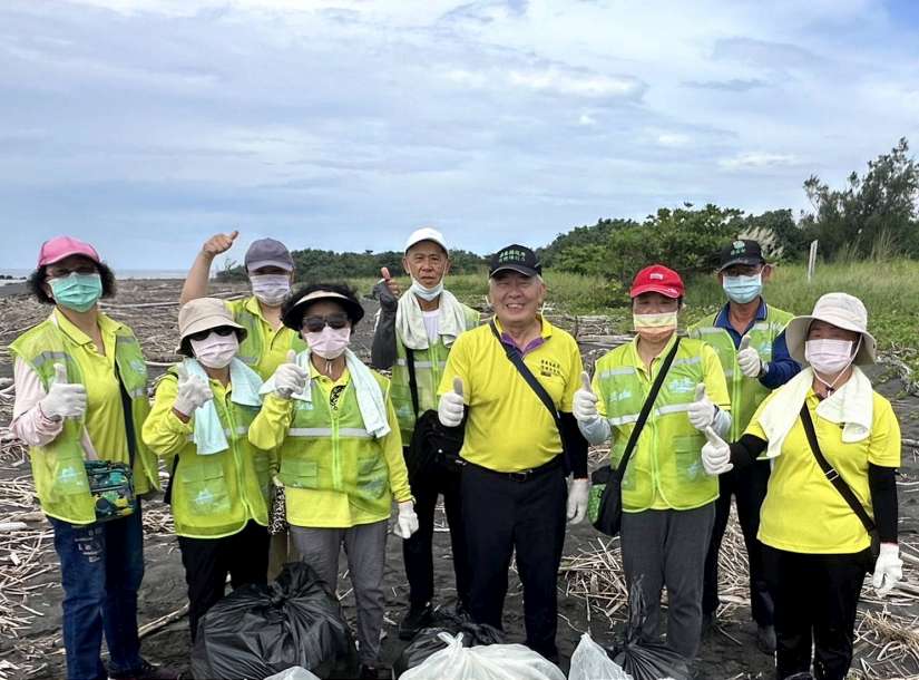 響應國際淨灘日 屏東縣雙週接力淨灘