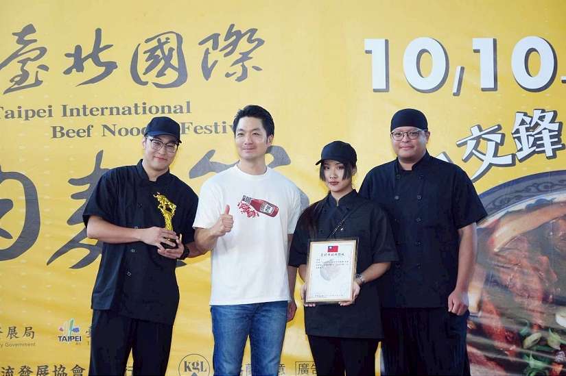 蔣萬安讓2025臺北國際牛肉麵節飄香
