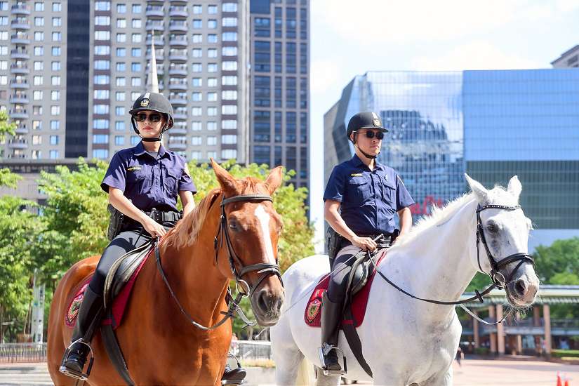 新北騎警再登國慶舞台 侯友宜:展現城市榮耀與警察精神