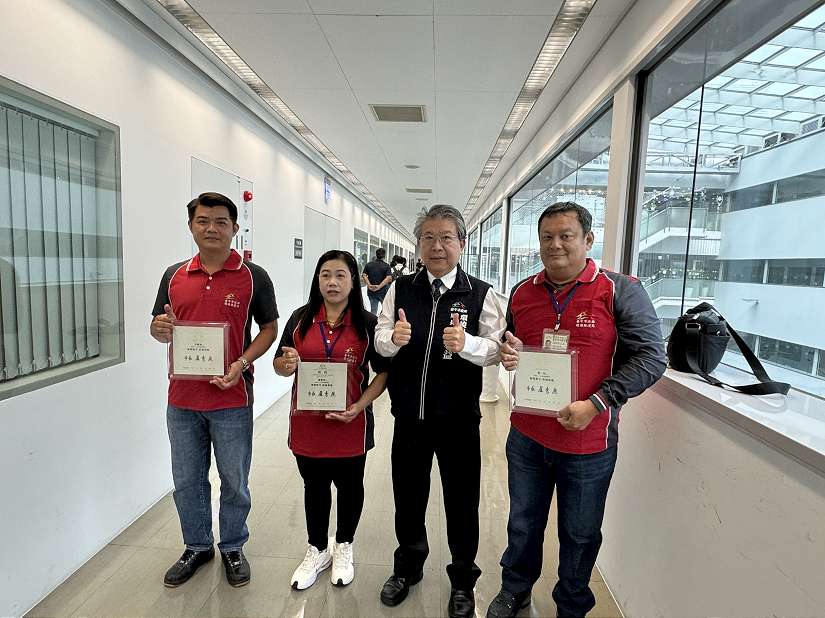 中市環保局清潔隊員拾金不昧 展現廉潔精神傳遞城市暖力量