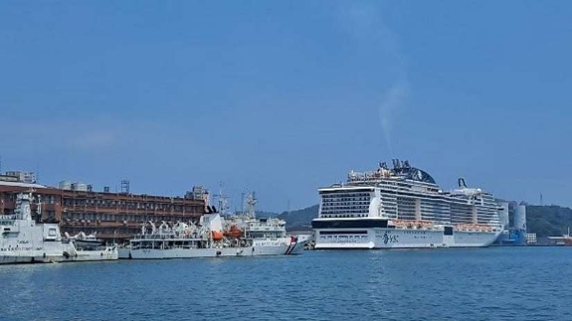 「地中海榮耀號」啟動臺日雙母港航線 移民署增設e-Gate提升旅客通關效率