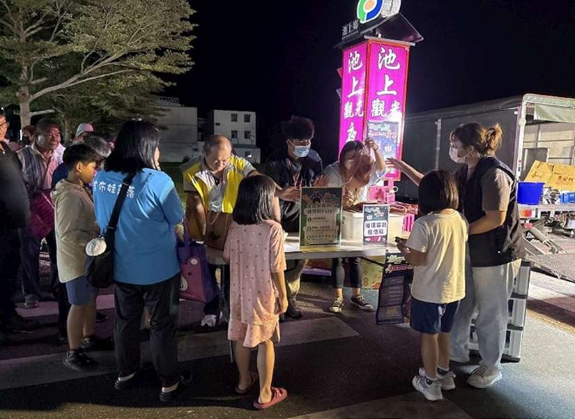 逛夜市做環保！臺東縣環保局攜手池上觀光夜市 推動減塑行動落實有成