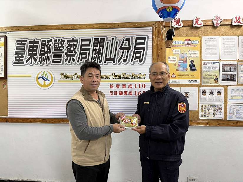 寒流中最暖的力量　果農「大心」贈100包暖暖包挺鹿野警