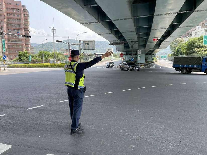 115年清明連續假期祭祀掃墓 土城警加強疏導守護交通安全                          