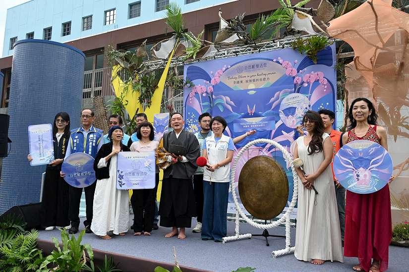 百人頌缽齊鳴超震撼！臺東「自然醒慢活祭」啟動 引領療癒新風潮