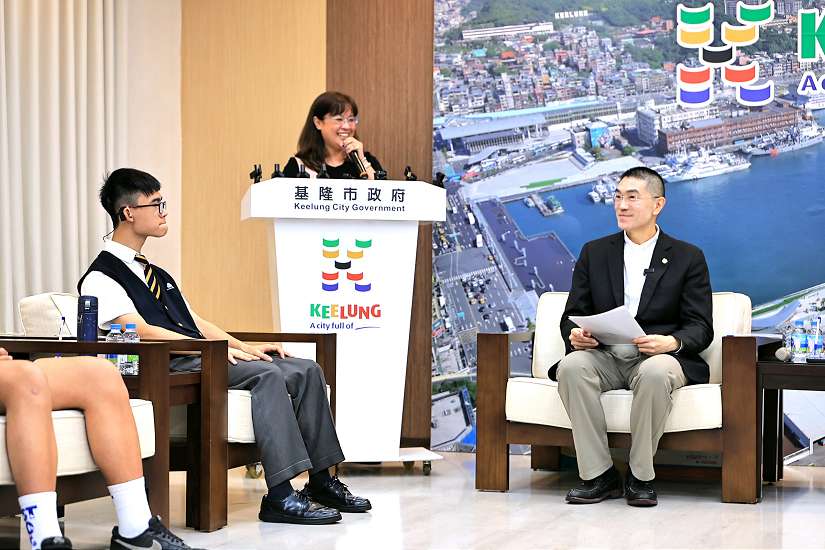 逆境中堅定前行　市長謝國樑接見表揚總統教育獎複選學生