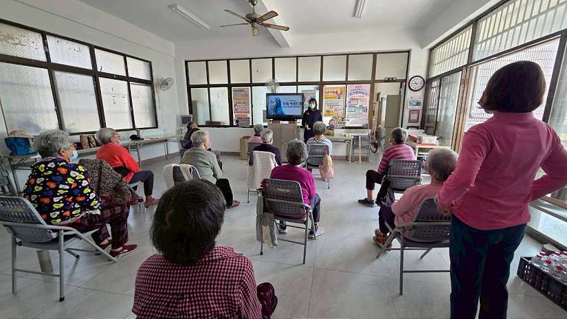 布袋警深入社區反詐騙宣導　強化長者識詐能力守護財產安全