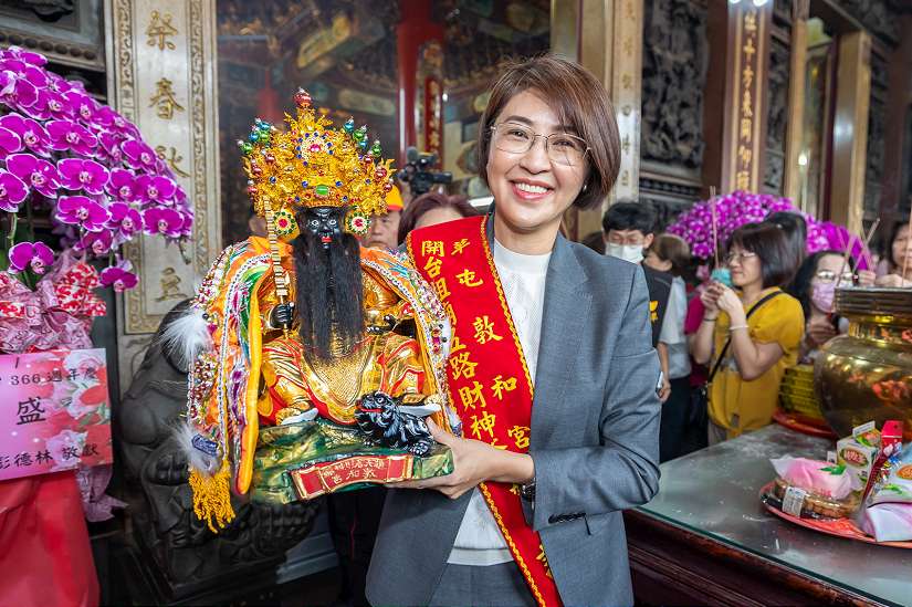 南投敦和宮趙天君財神爺366年聖誕　許縣長為民祈福