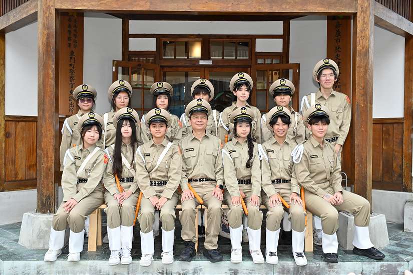 舊時警察文化體驗營結合犯罪預防宣導　 東吳高職表藝科穿越時空巡守東門所